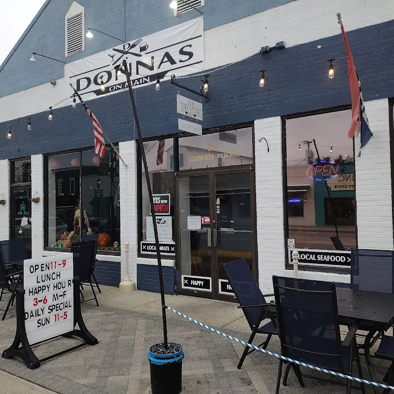 Donna's on Main