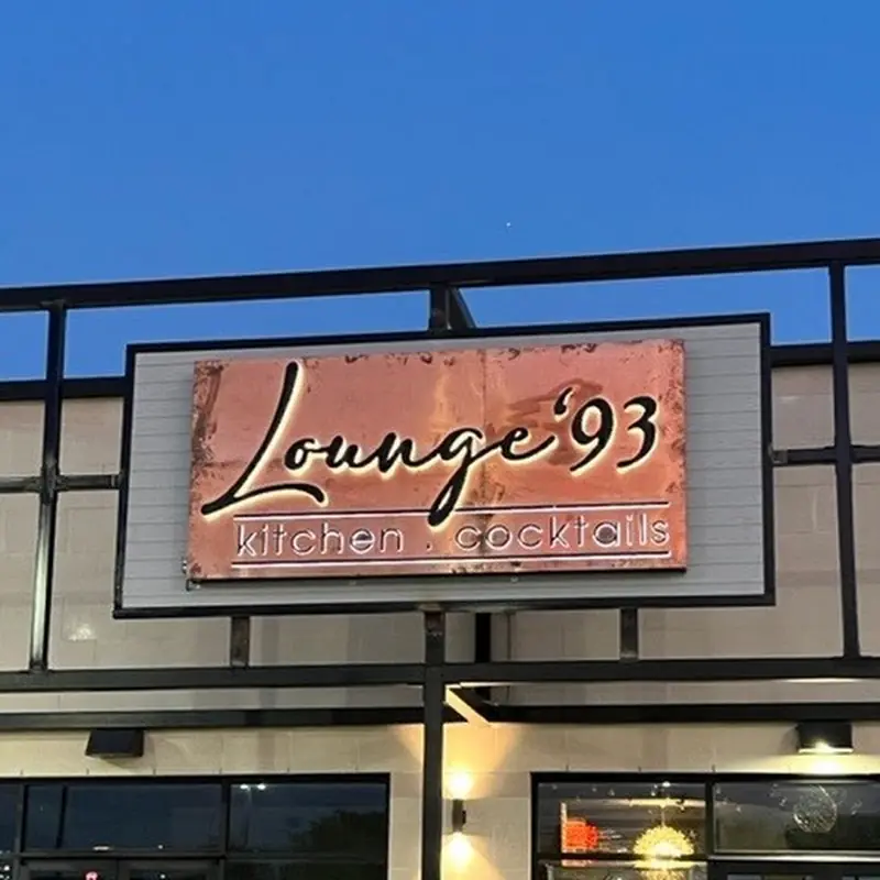 Lounge 93