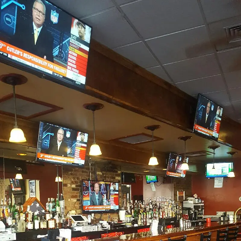 8/10 Bar & Grille