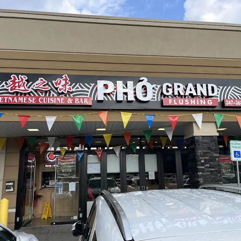 Pho Grand Flushing
