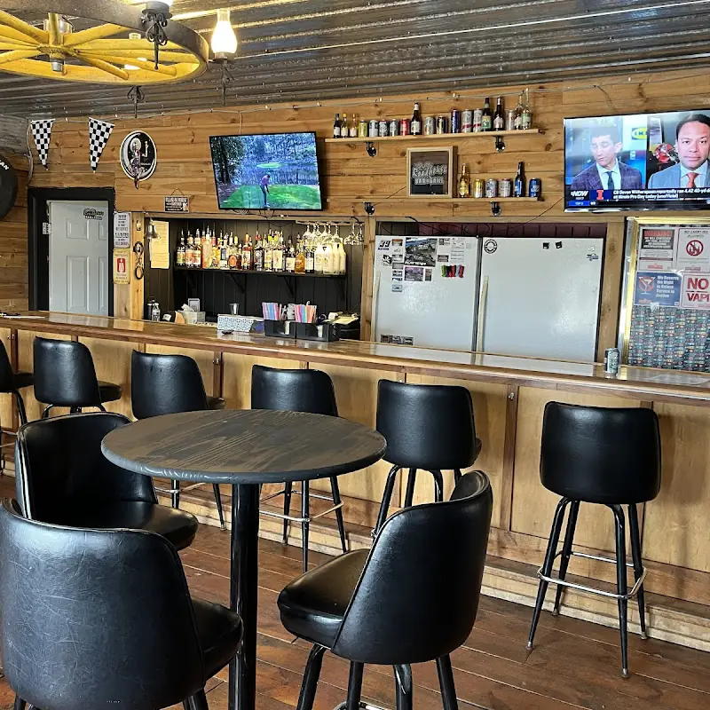 Brad’s Roadhouse Bar & Grill