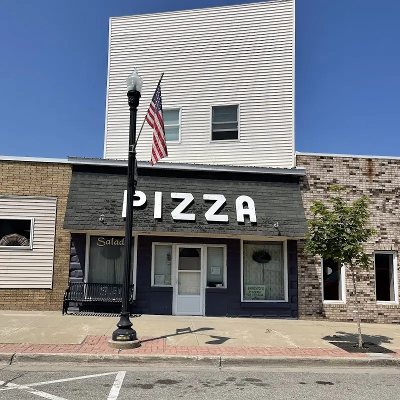 Ernestos Pizzeria