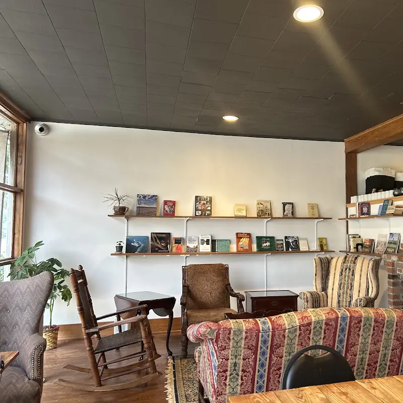 Book Inn Cafe