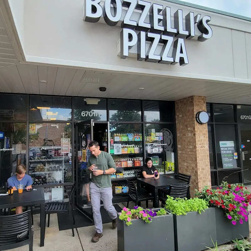 Bozzelli's Italian Deli-Spring Mall