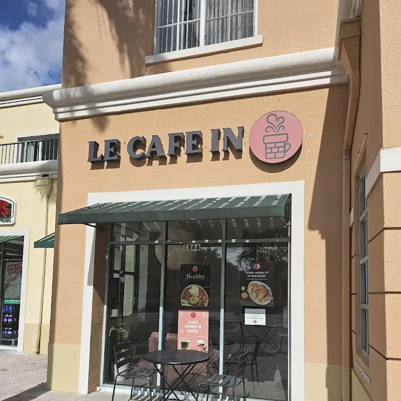 Le Cafe In