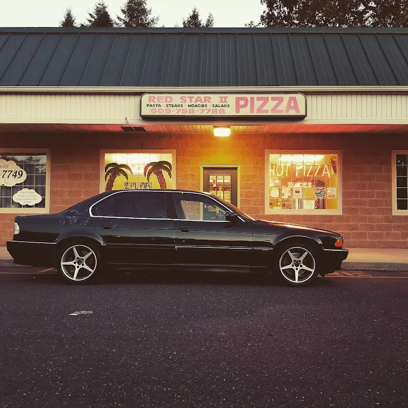 Red Star II Pizza