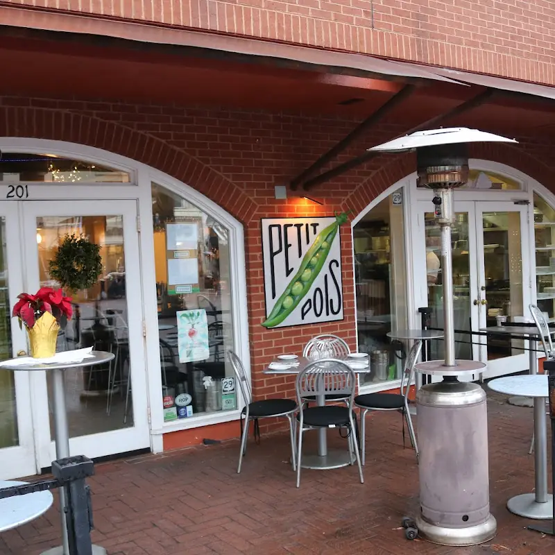 Petit Pois Restaurant