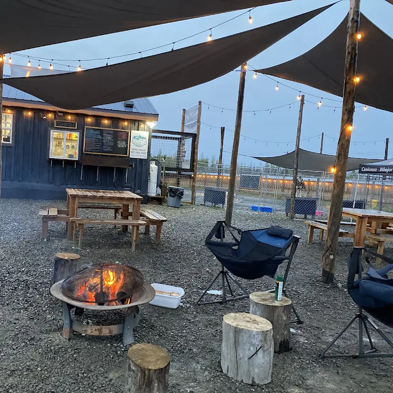 Trailside Cafe | Mile 73 Willow | Sled Dogs & Roadside Eats