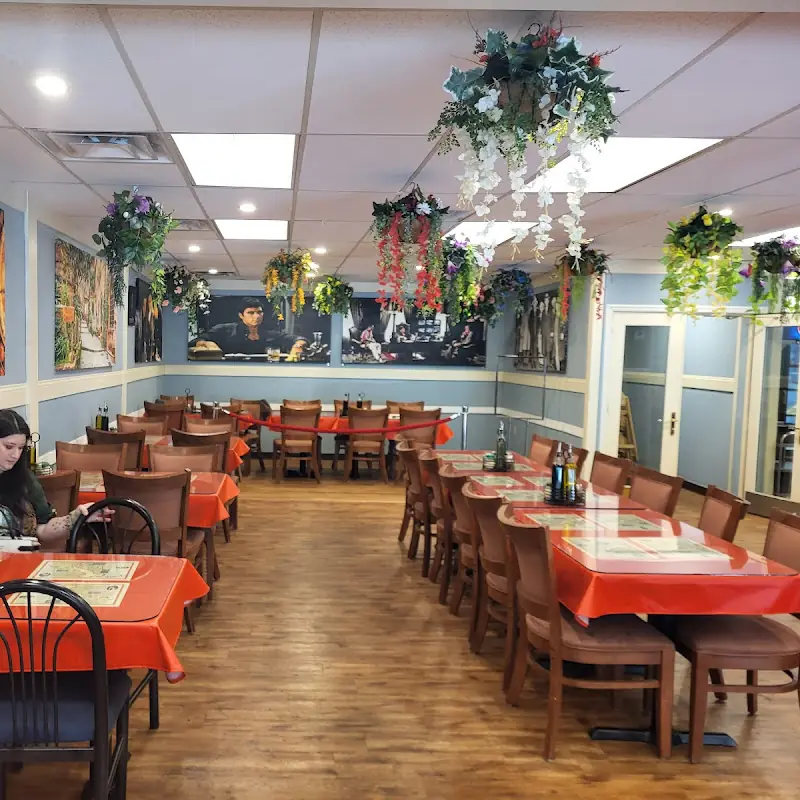 Mama Roma’sBrick Oven Pie and Pasta