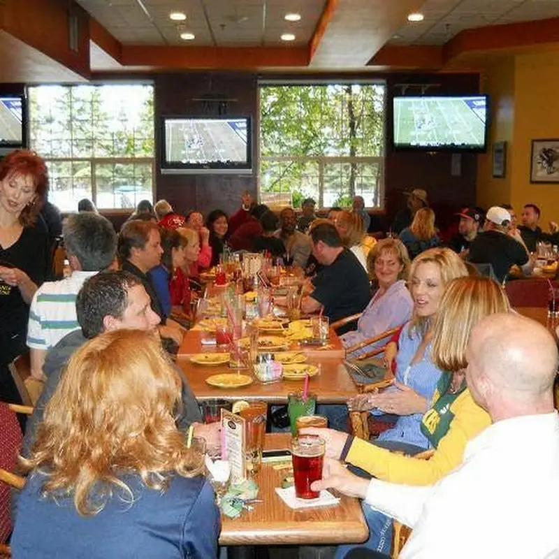Pipers Sports Lounge & Dining