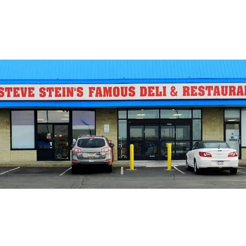 Famous Deli-Lunch - Soup - Matzo Ball
