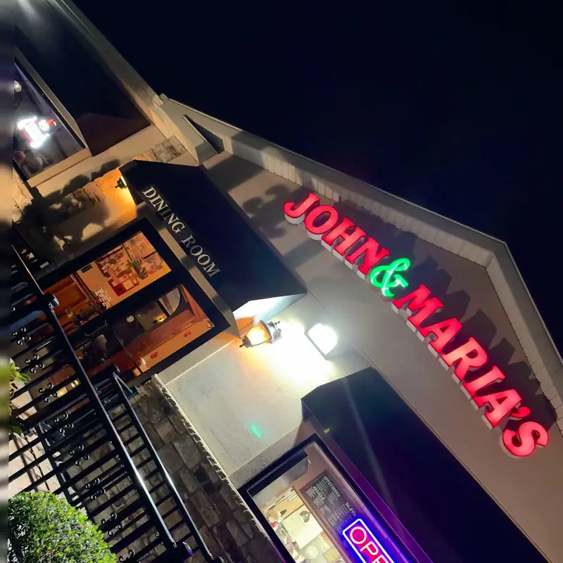 John & Maria's Pizzeria-Restaurant