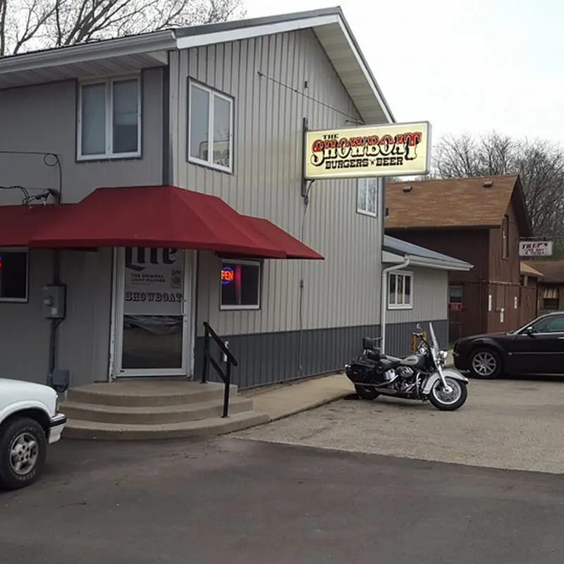 Showboat Burgers and Beer