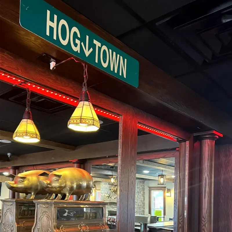 Melvin "Hog Town" Tavern
