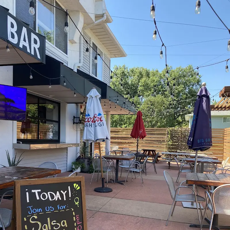 Rayo Mexican Bar & Grill