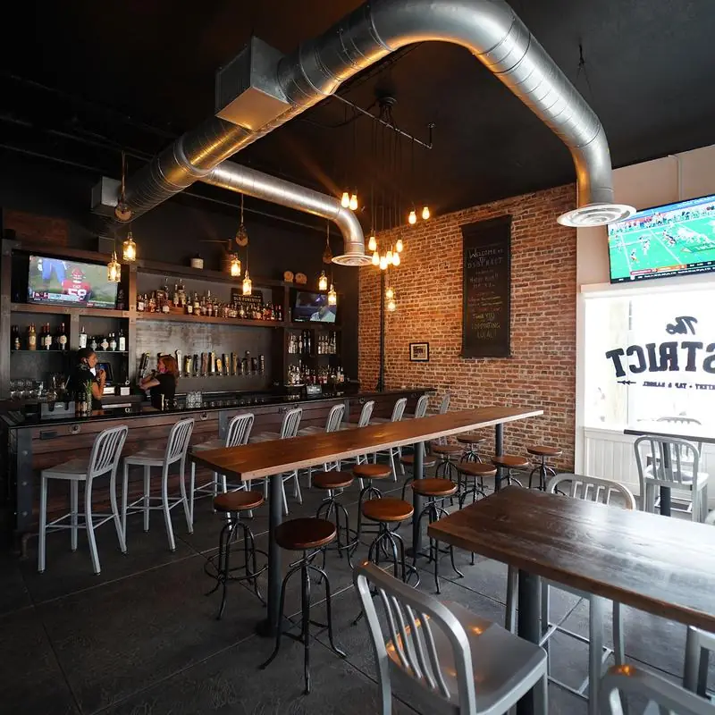 The District Eatery Tap & Barrel