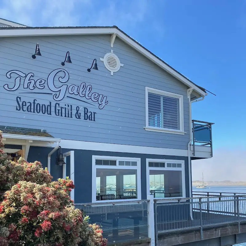 The Galley Seafood Grill & Bar‎