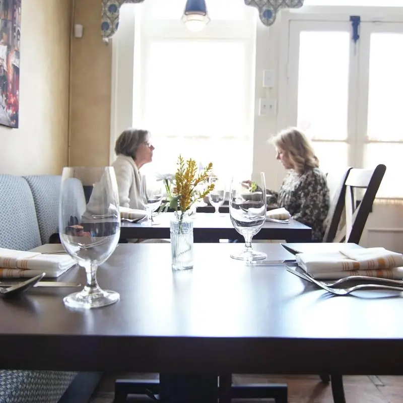 Bistro 112