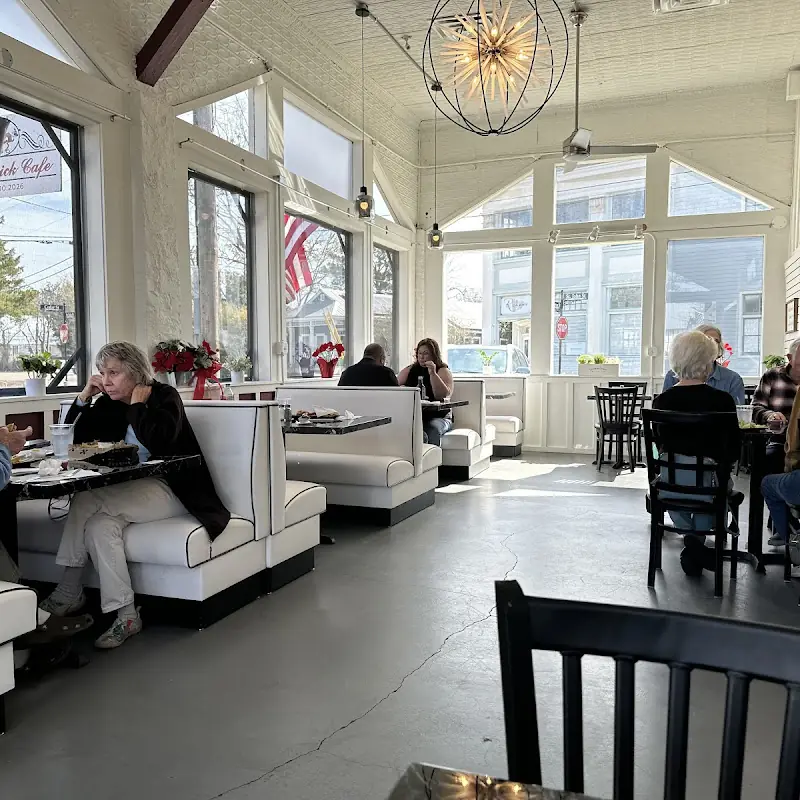 Red Brick Café