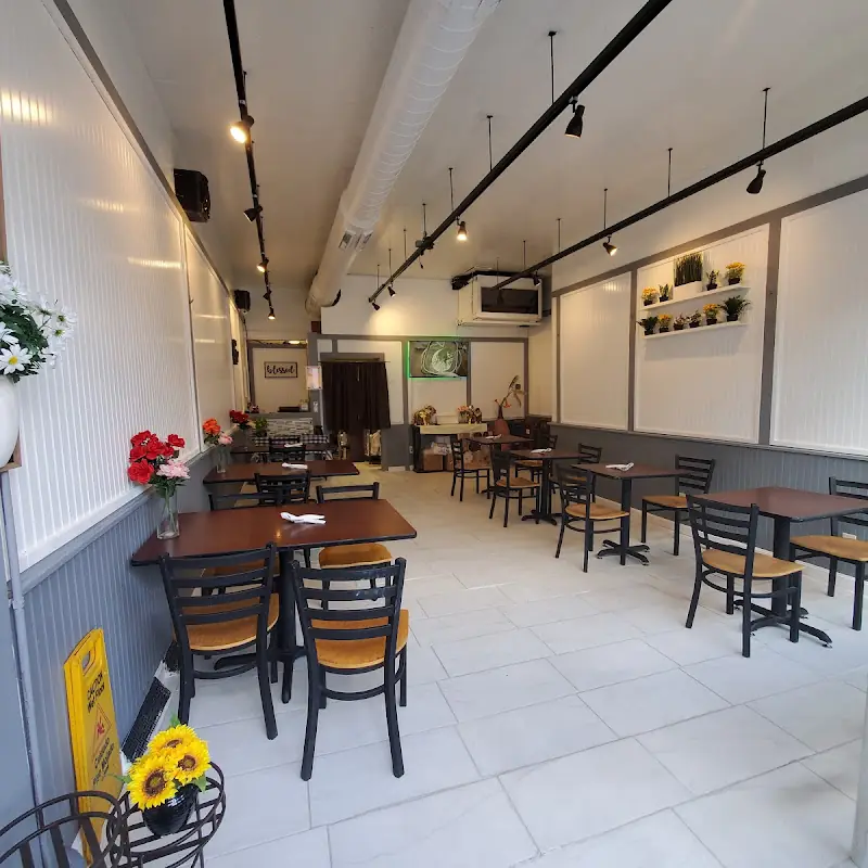 Thai & Noodle Outlet