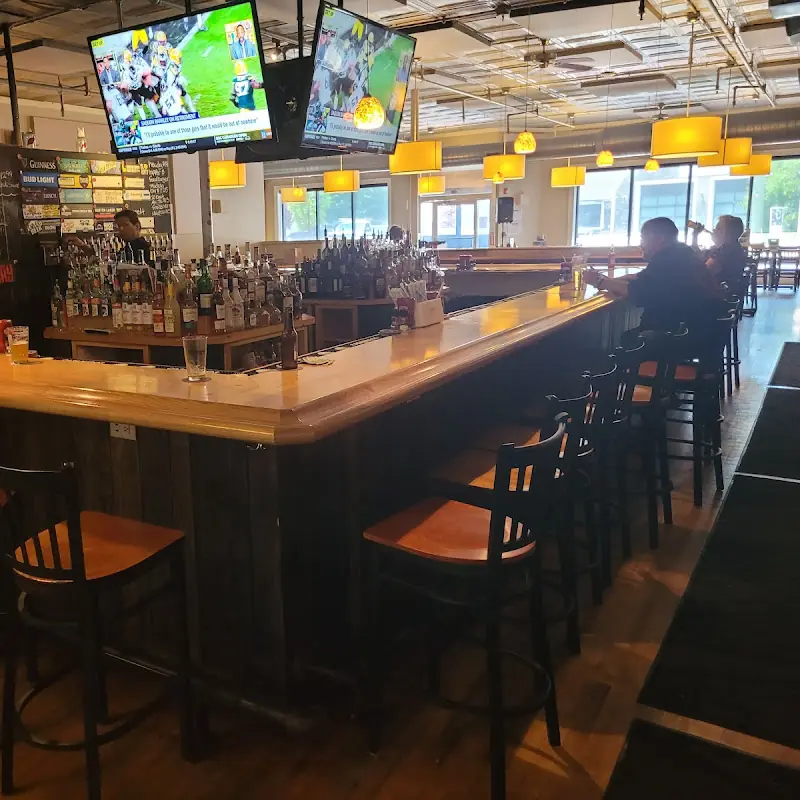 Red Nun Bar & Grill