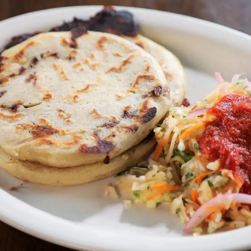 Los Trigueños, Pupusas y Tamales Salvadoreños