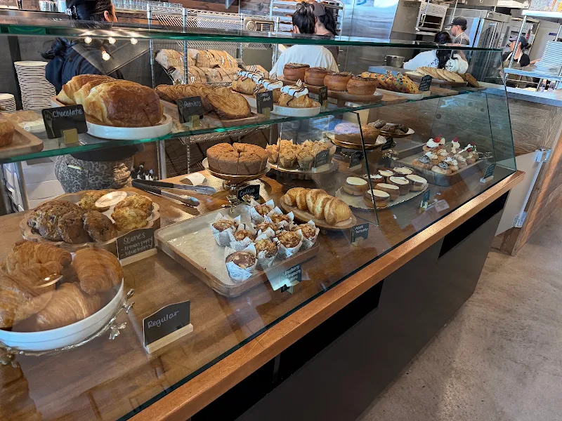 Petunia Bakeshop