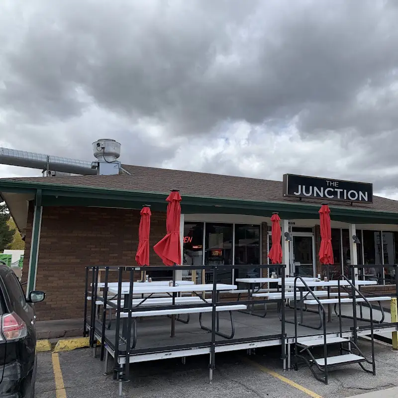 The Junction Pizzeria & Grill