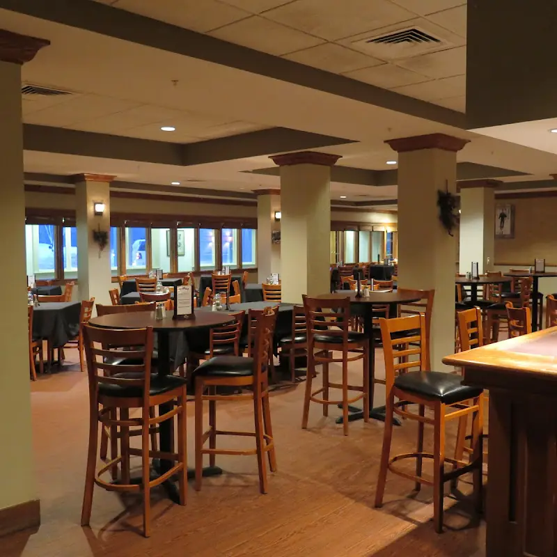 Grand Summit Dining