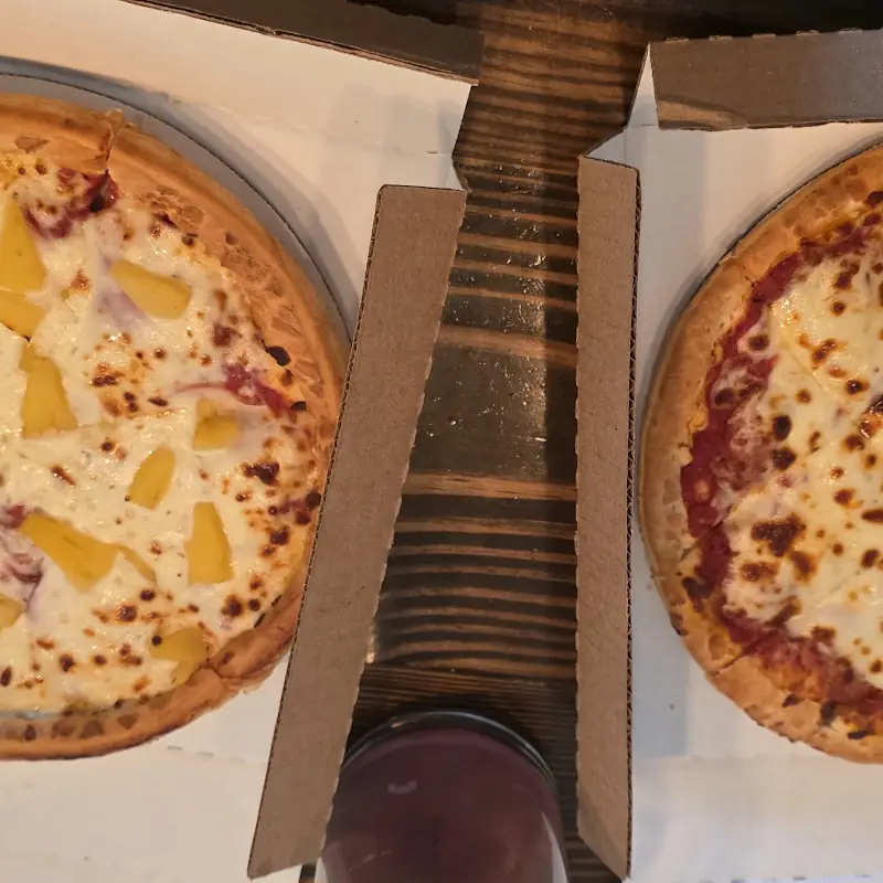Eva’s Pizza