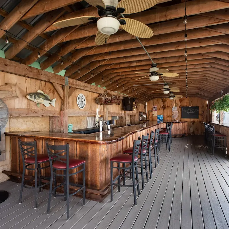 Arties Bar and Grill