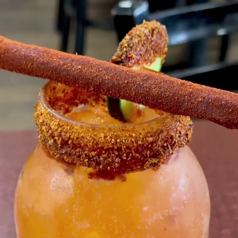 SUSHINOLA Sushi y Marisco estilo Sinaloa.