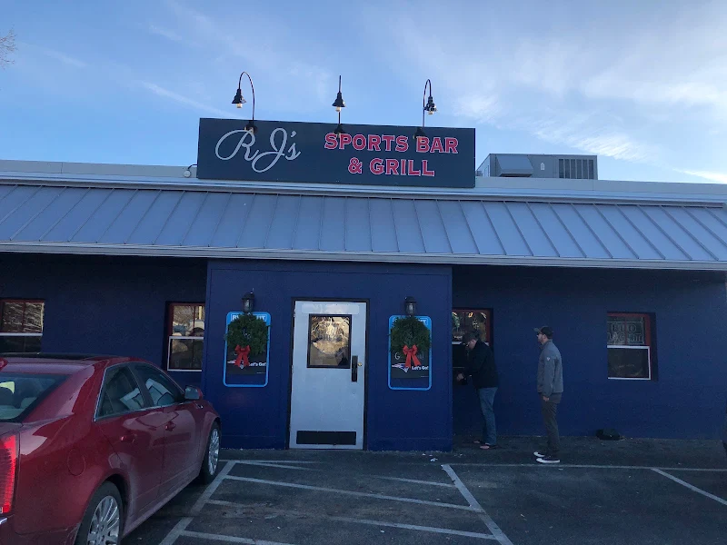 RJ's Sports Bar and Grill