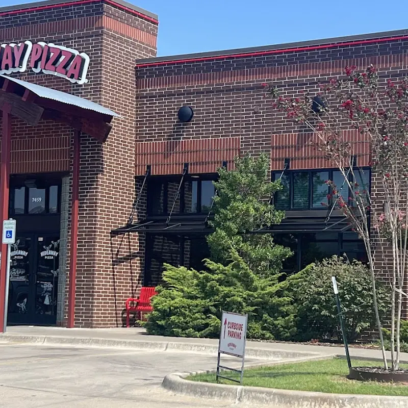 Hideaway Pizza