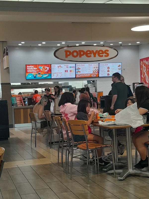 Food Court