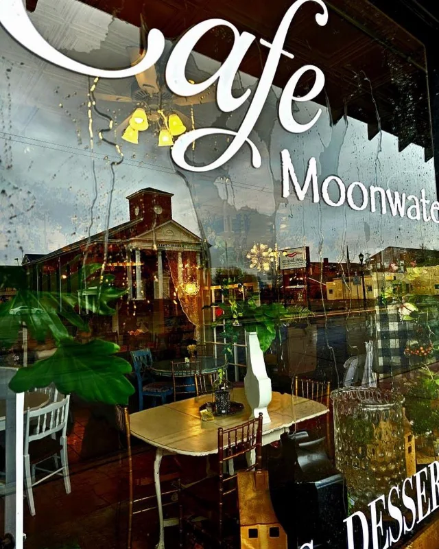 Café Moonwater