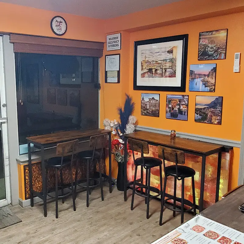 Pazzo's Pizza