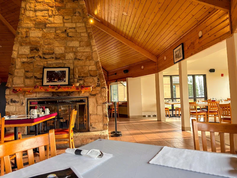 Capissisit Lodge's Restaurant