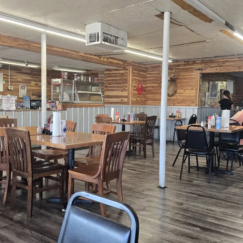 Mom & Pops Cafe