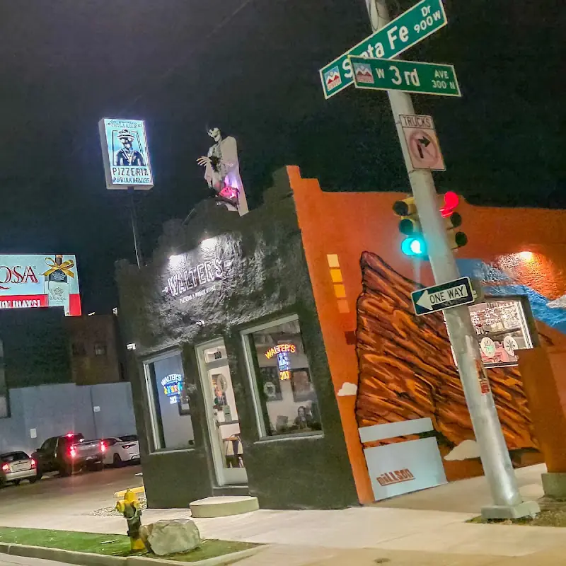 Walter's303 Pizzeria - Baker
