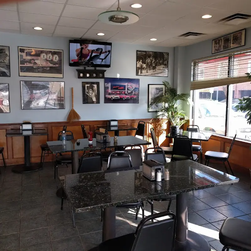Colombo's Pizza & Cafe