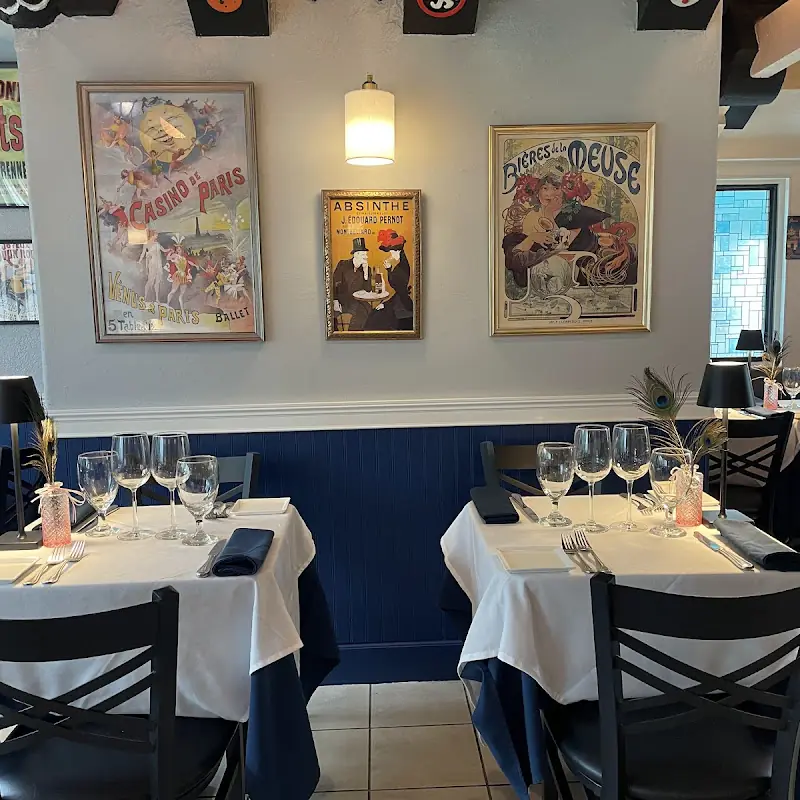 Bleu Rendezvous French Bistro