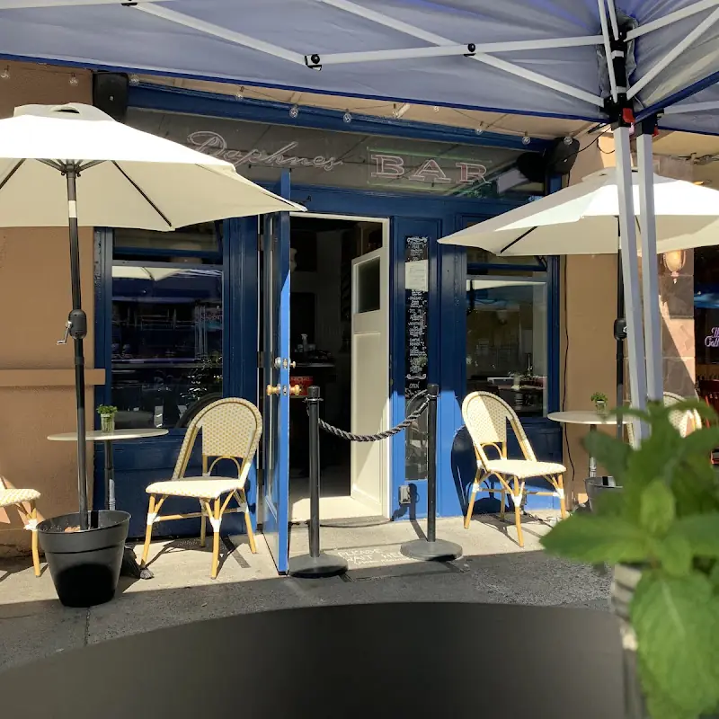 Daphnes Bar