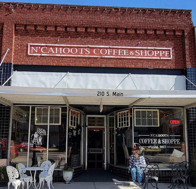 N'Cahoots Coffee & Shoppe