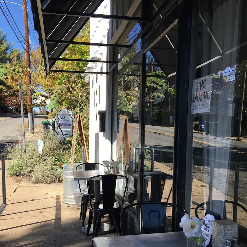 Holly's Diner
