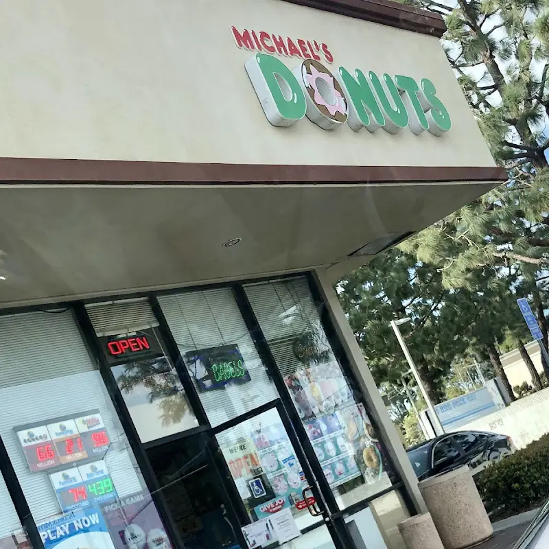 Michaels Donuts