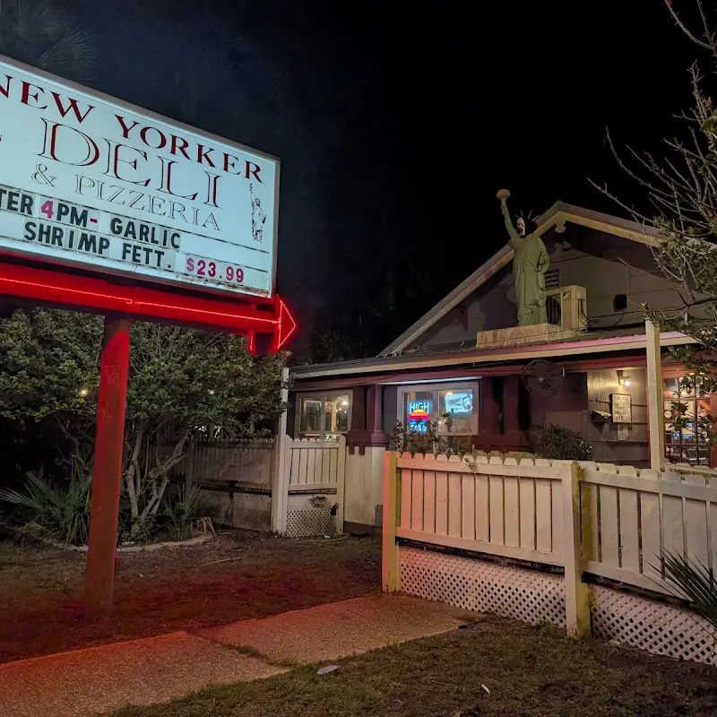 New Yorker Deli & Pizzeria