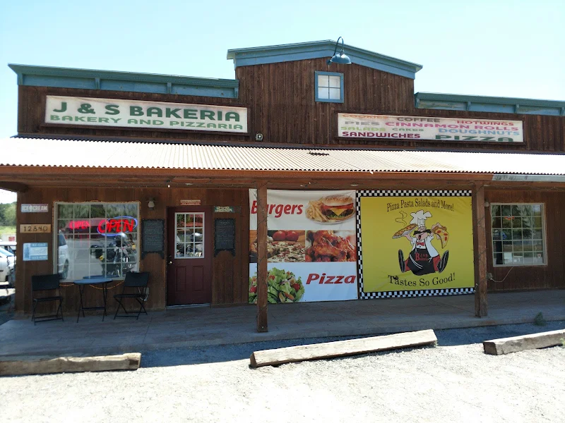 J & S Bakeria