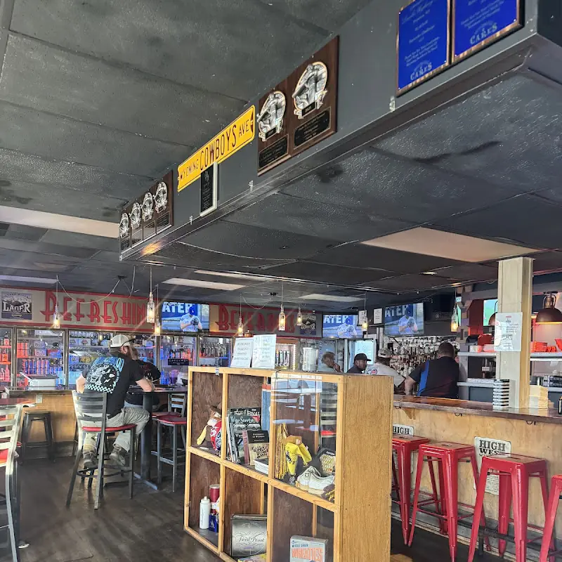 Highway 30 Tavern