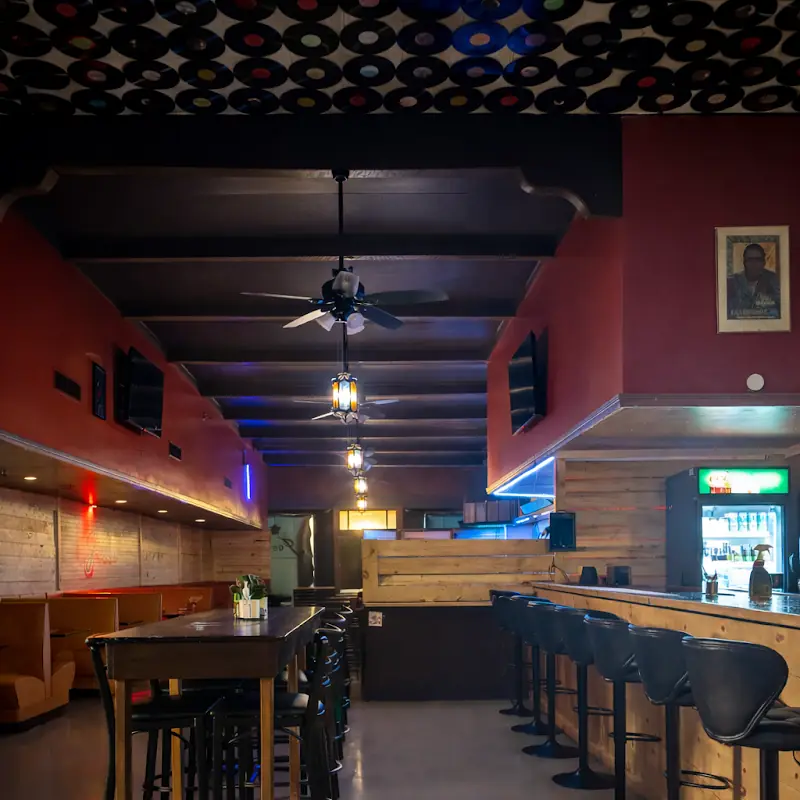 Josie's Cocktail Bar and Grill